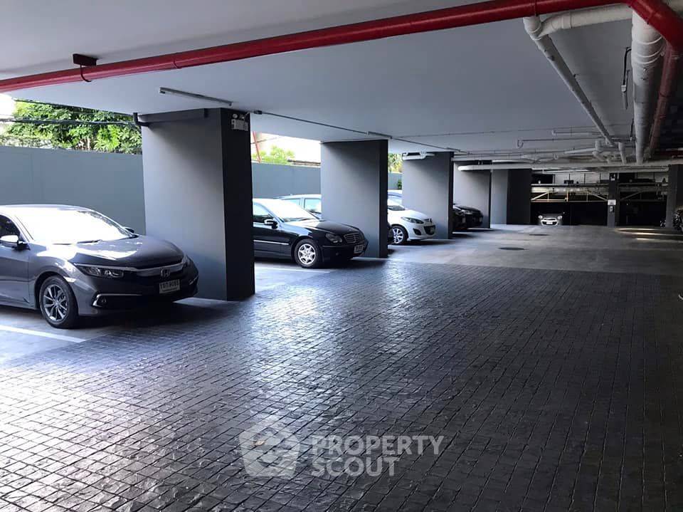 รูป คอนโด 1-ห้องนอน ที่ เดอะ ทีค สุขุมวิท 39 ใกล้ BTS พร้อมพงษ์ (ID 637269) - รูปที่ 8/9