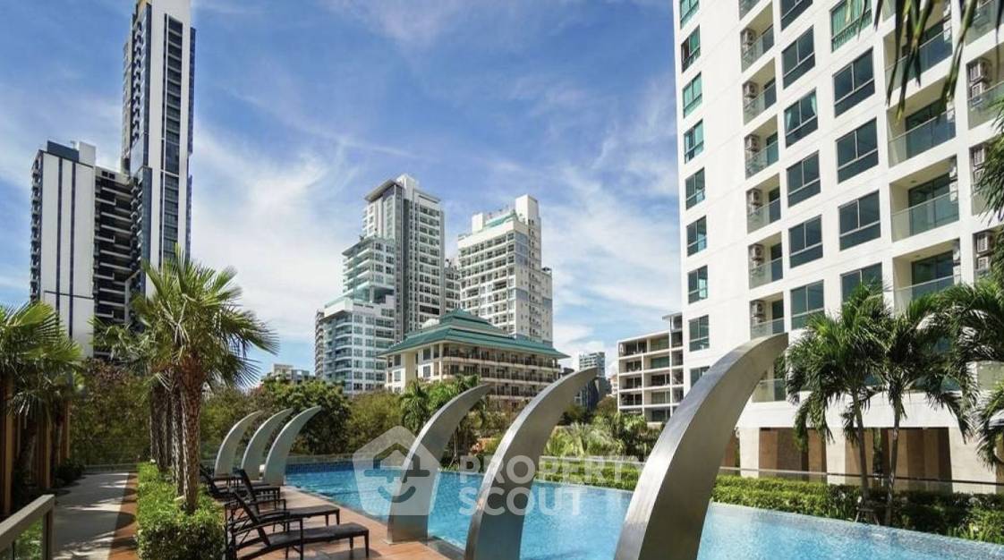 picture Studio Condo at The Peak Towers close to Phratamnak (ID 3097917) - 7/8