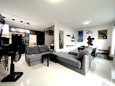 Townhouses for sale Ramkhamhaeng University 2 : Townhome for Sale @ Supalai Bangna Wongaen 