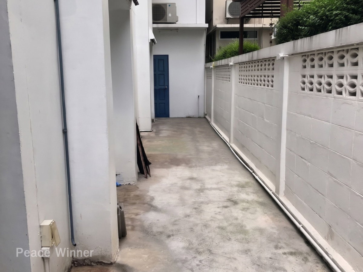 รูป เช่าบ้านแฝด 47 ตรว. หมู่บ้านรังสิยา อุดมสุข สะดวก ปลอดภัย ใกล้รถไฟฟ้า ร้านอาหารรายรอบ - รูปที่ 11/12