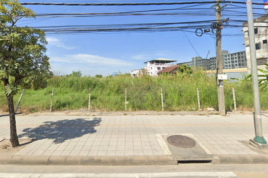 รูป ขาย ที่ดิน ติดถนนฉลองกรุง 24 ไร่ 3 งาน 64 ตรว เหมาะทำโครงการจัดสรร - รูปที่ 1/3