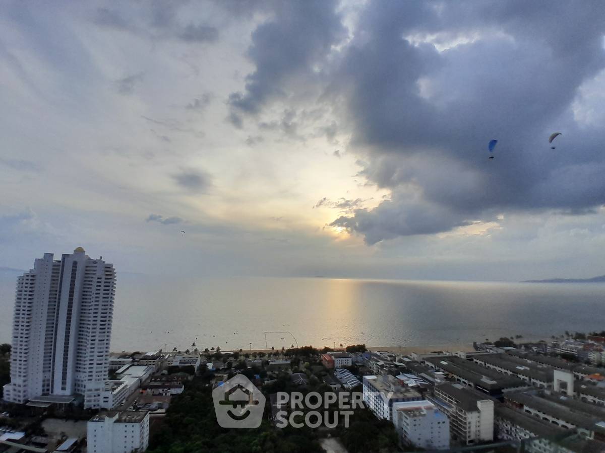 picture 32nd-Floor 2-BR Condo At Wyndham Jomtien Pattaya (ID 3328373) - 21/24