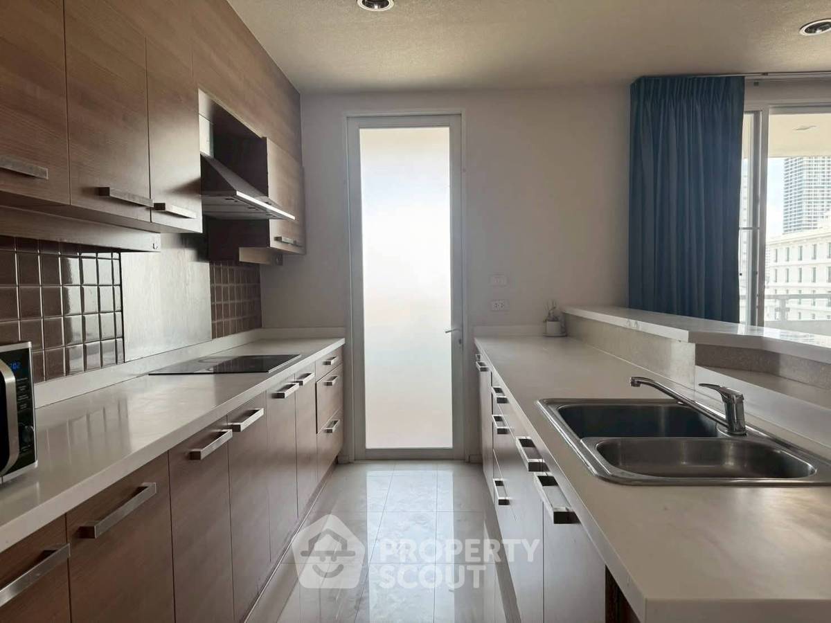 รูป คอนโด 2-ห้องนอน ที่ วิลล่า สิกขรา คอนโดมิเนียม ใกล้ พร้อมพงษ์ (ID 3314894) - รูปที่ 4/6