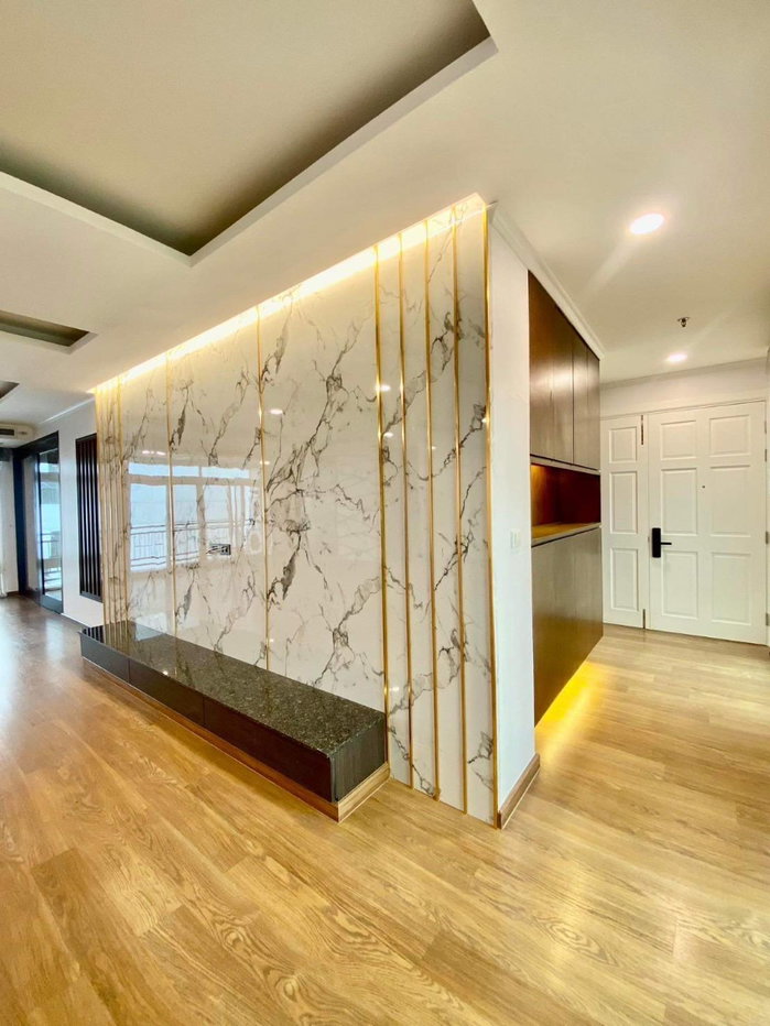 รูป Penthouse Luxury at Wattana Suite – Walk to NIST International! - รูปที่ 3/23