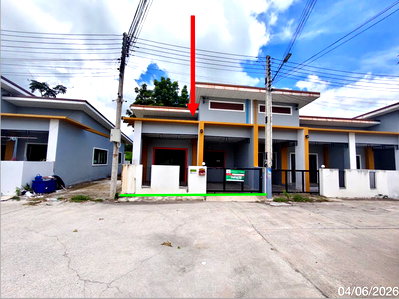 Townhouses for sale Eastern Seaboard Industrial Estate : TOWN HOUSE 25.9 Sq.w. Pluak Daeng Rayong for 1.2M