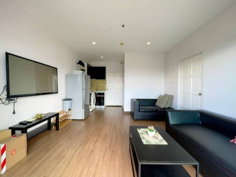 For Rent: A.D. Condo Hyatt, Naklua North Pattaya, 1 Bed 2 Bath 45 sqm, Large Corner Balcony, Fully Furnished