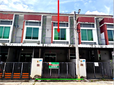 Townhouses for sale Eastern Seaboard Industrial Estate : TOWN HOUSE 16.5 Sq.w. Pluak Daeng Rayong for 1.3M