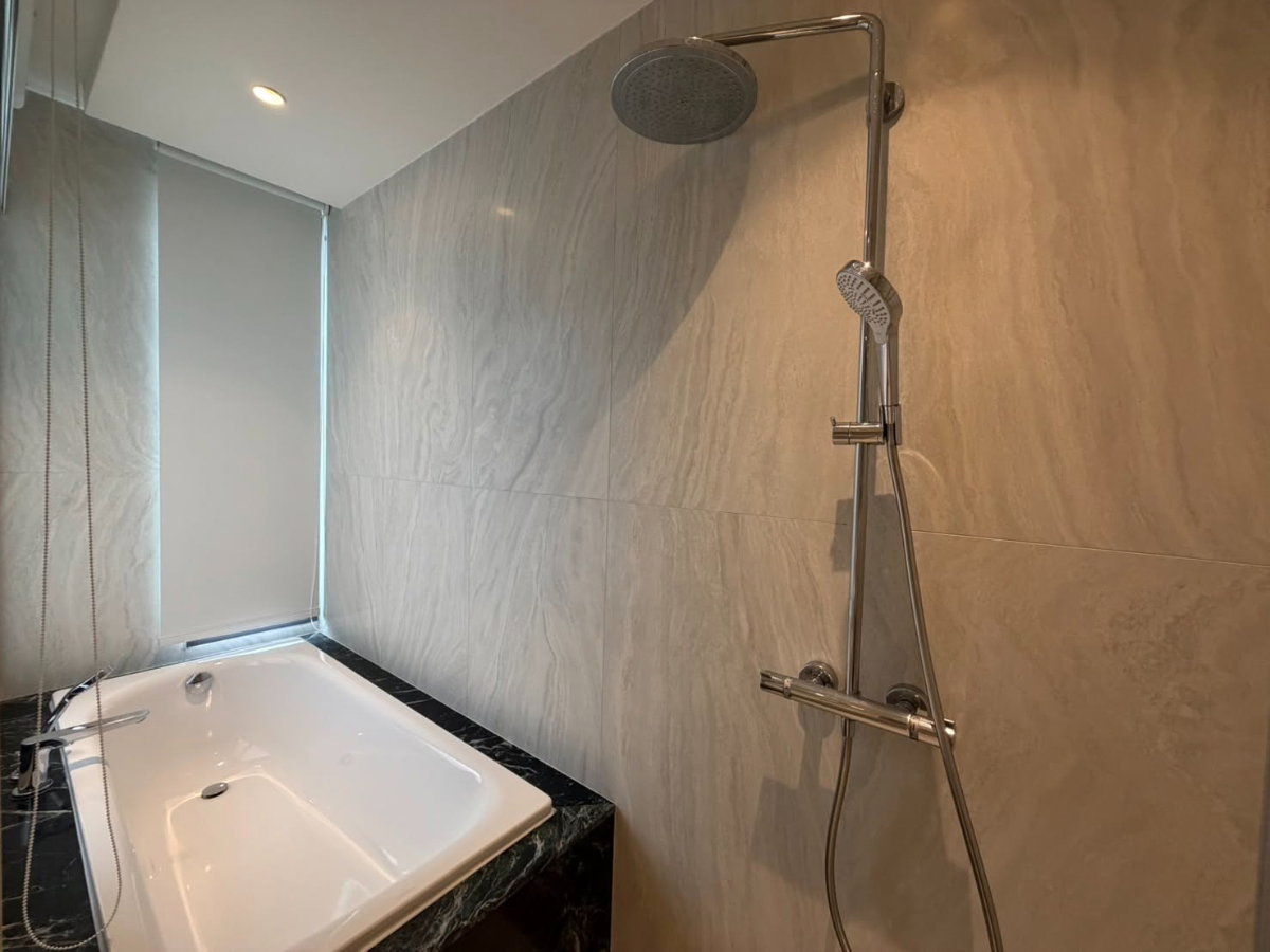 picture Pet Allowed Condo in Thonglor 3 Bedrooms 3 Bathrooms Line : @propertyproxy - 17/19