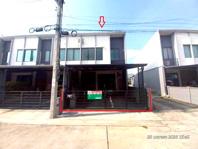 Townhouses for sale : TOWN HOUSE 23 Sq.w. Lat Krabang Bangkok for 2.7M