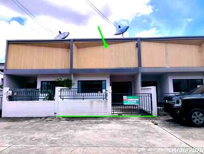 Townhouses for sale Eastern Seaboard Industrial Estate : TOWN HOUSE 20.7 Sq.w. Pluak Daeng Rayong for 1.1M
