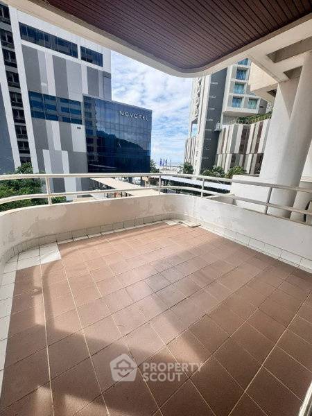 picture 1-BR Condo at Sriracha Bay View in Si Racha (ID 3249181) - 12/16