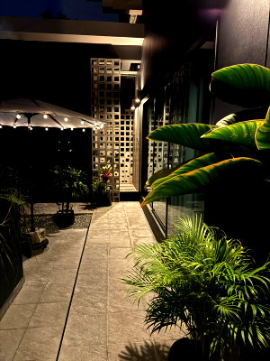 บ้านเดี่ยว ชลบุรี : ขายบ้านเดี่ยวพร้อมที่ดินและสวนร่มรื่น บรรยากาศเงียบสงบ น่าอยู่