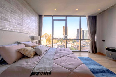 Condos for sale : 🔥 MD-26067338 Rare Find: Beautiful unit at a below-market price at The Monument Thong Lo. Book now before it's gone! 🔥