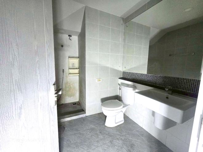 picture TOWN HOUSE 24.1 Sq.w. Khlong Sam Wa Bangkok for 2.8M - 5/31