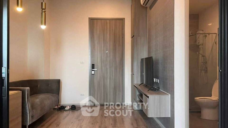 picture Great Value 1-BR Knightsbridge Prime Ratchayothin, BTS Ratchayothin (ID 2811300) - 2/10