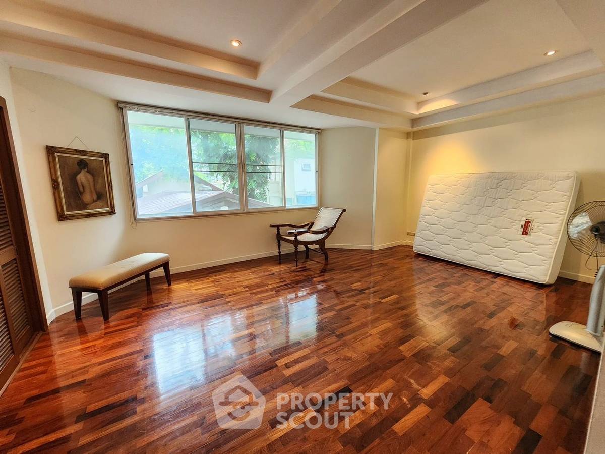 picture Pet-Friendly 4-BR Townhouse 425 Sqm Phrom Phong MRT Sukhumvit (ID 1521845) - 7/16