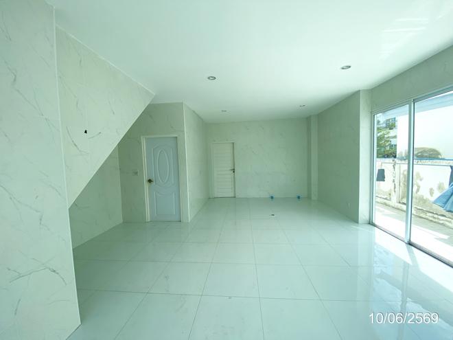 picture TOWN HOUSE 32.7 Sq.w. Muang Chon Buri Chonburi for 4.5M - 4/45