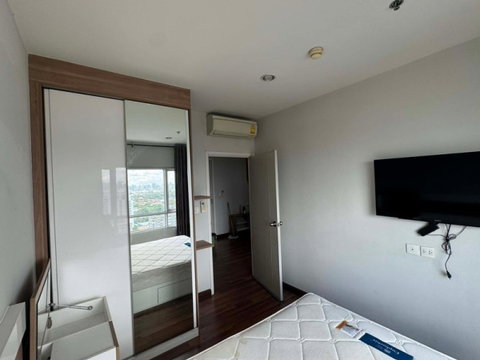 For Sale: Centric Tiwanon Station Condo