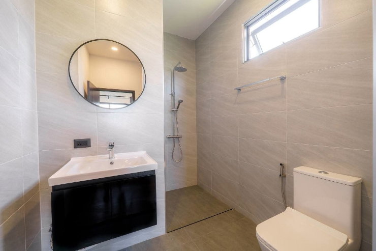 รูป ขายบ้านเดี่ยว 2 ชั้น 4 ห้องนอนพร้อมสระว่ายน้ำ มาบประชัน พัทยา
9,600,000.-
 - รูปที่ 26/37