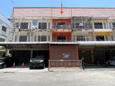 SHOP HOUSE 17.6 Sq.w. Muang Chon Buri Chonburi for 2.2M