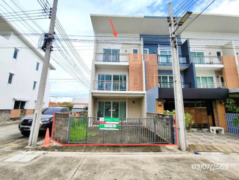 ทาวน์เฮ้าส์ 25.7 ตร.วา ดีลักซ์ ทาวน์ เขตบางเขน กรุงเทพมหานคร 4.3M
