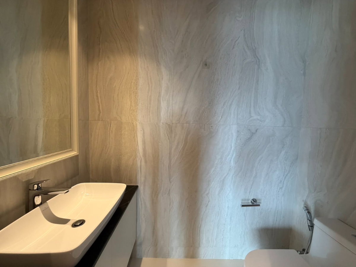 picture Pet Allowed Condo in Thonglor 3 Bedrooms 3 Bathrooms Line : @propertyproxy - 15/19