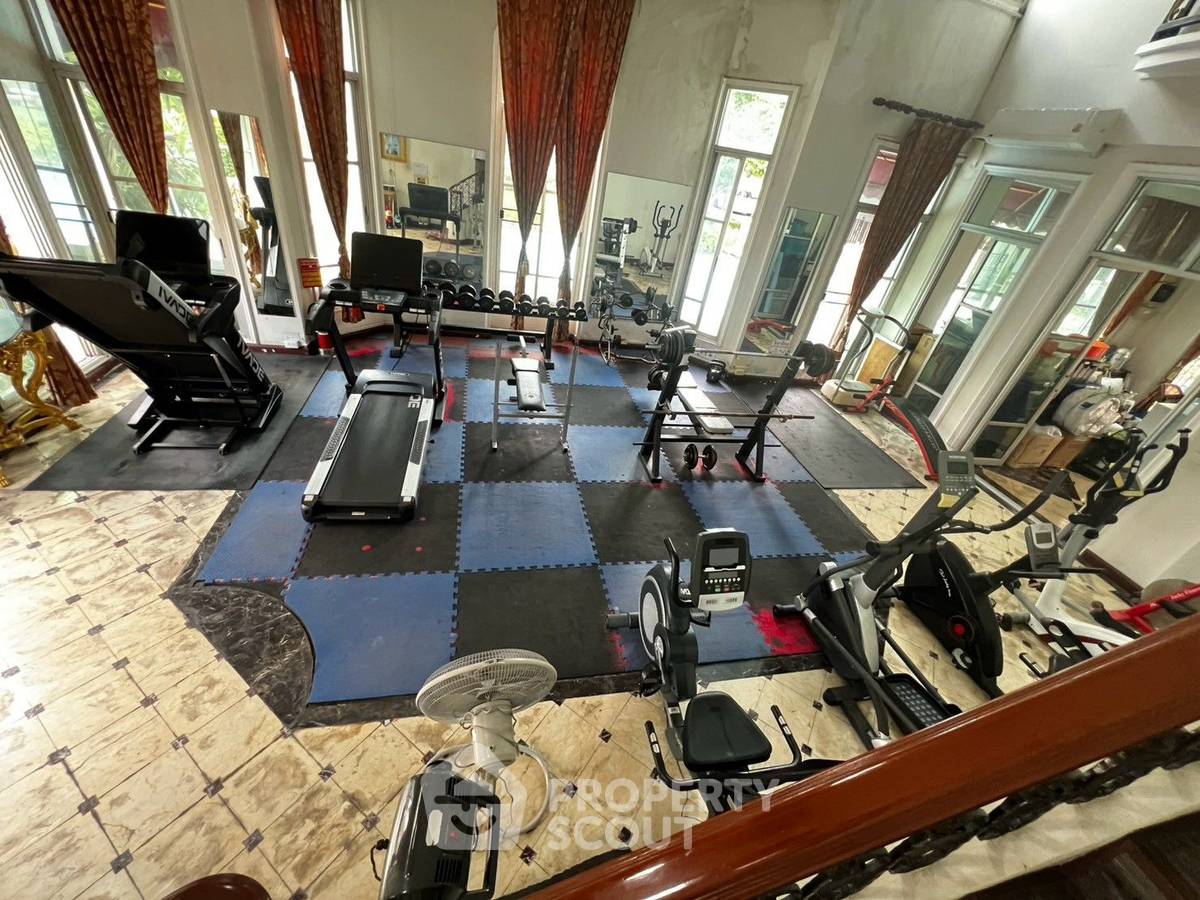 ขายทาวน์โฮม 5 ห้องนอน 84 ตร.ม. 21 ตร.ว. บ้านกลางเมืองมอลติ - คาโล