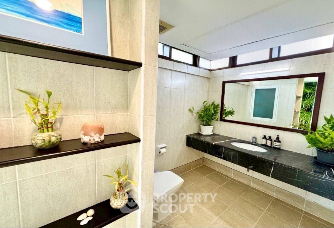 รูป คอนโด 3 ห้องนอน 491 ตร.ม. ชั้น 23 Supalai Place Sukhumvit 39 ใกล้ BTS พร้อมพงษ์ (ID 3018804) - รูปที่ 5/6