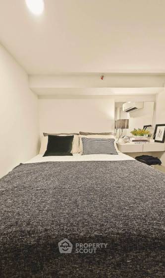 picture 1-BR Condo 300m To MRT Phra Ram 9 At KnightsBridge Space Rama 9 (ID 3025962) - 4/5