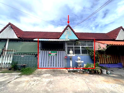 Townhouses for sale Chonburi : TOWN HOUSE 21 Sq.w. Bang Lamung Chonburi for 1.2M