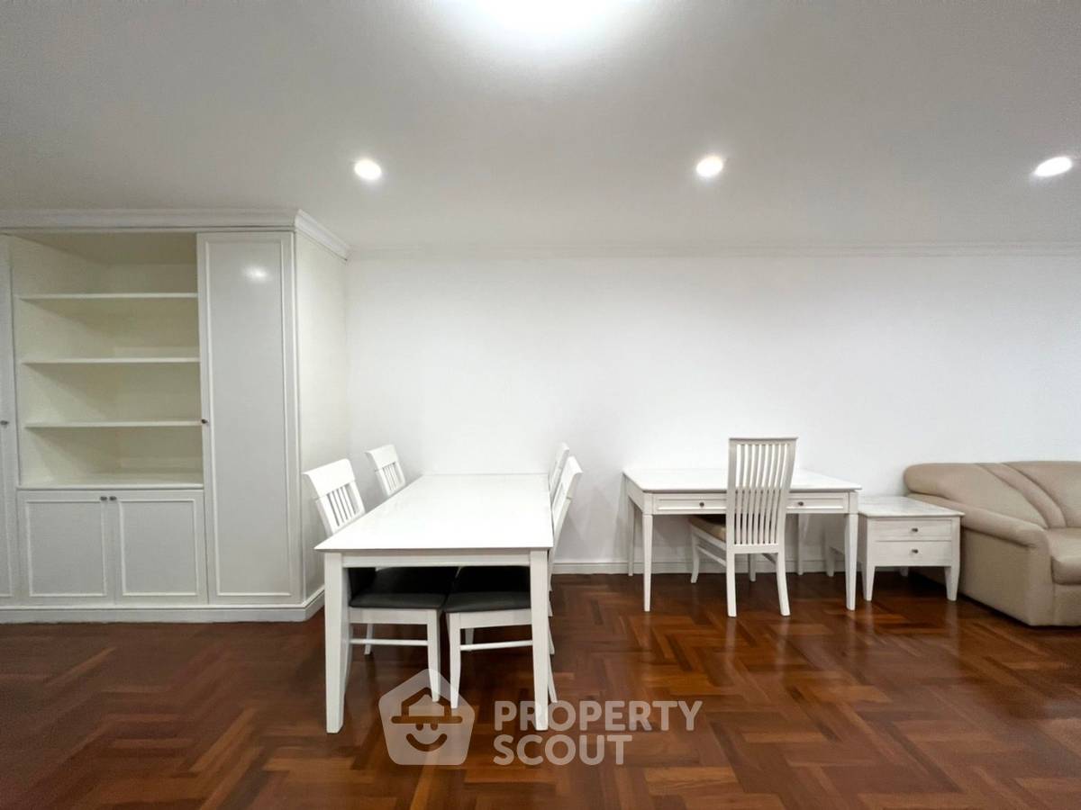 picture 2-BR Condo At Acadamia Grand Tower Near BTS Phrom Phong (ID 993908) - 9/25