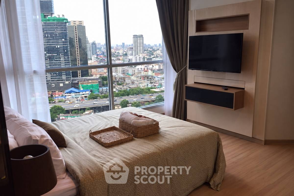 รูป คอนโด 1-ห้องนอน ที่ ริธึ่ม สาทร ใกล้ BTS สะพานตากสิน (ID 3331434) - รูปที่ 3/10