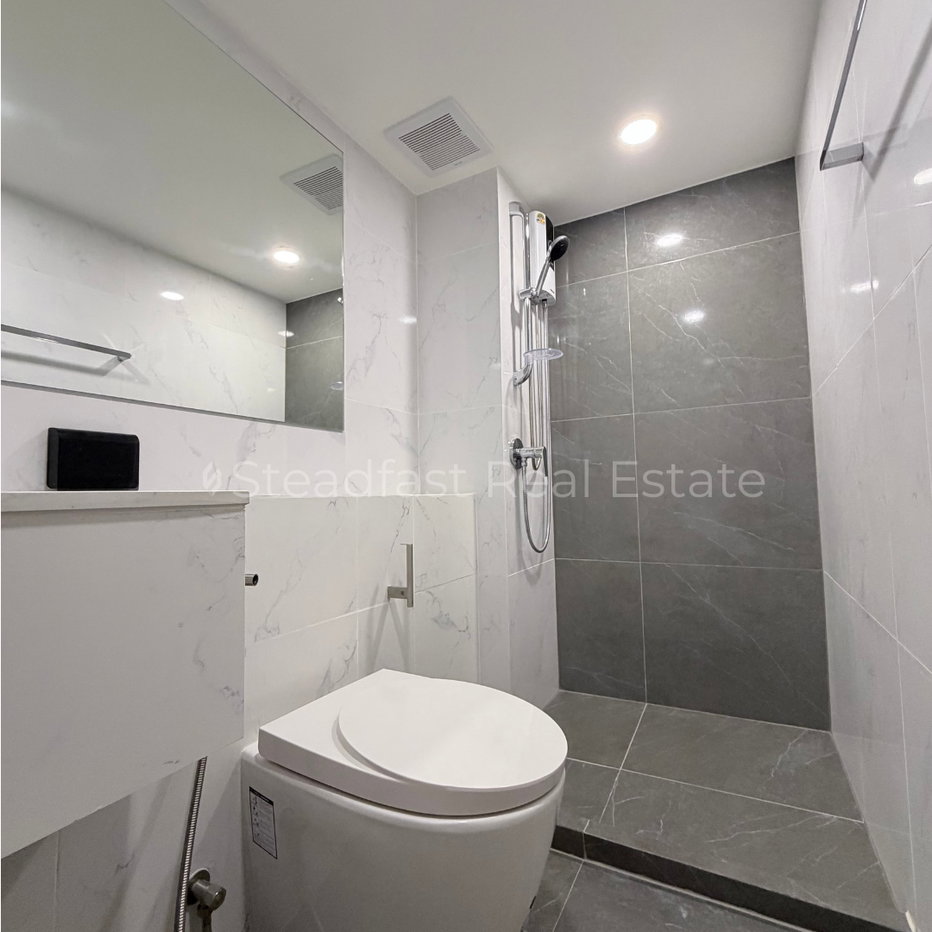 picture 🏙️ Condo for Rent – Origin Plug & Play Sirindhorn Station, near MRT Sirindhorn 🌟Line @steadfastre - 7/17