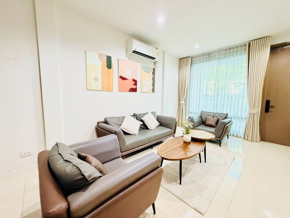 รูป 🏡 ให้เช่า Townhome 3 ชั้น NUE Connex House Don Mueang 4 ห้องนอน 4 ห้องน้ำ บ้านทำเลดี โซนหน้า Clubhouse - รูปที่ 3/13