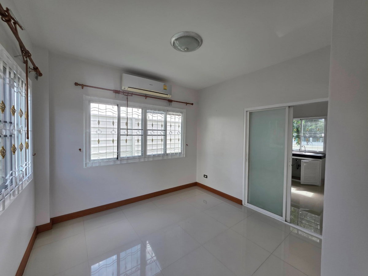 รูป ขายบ้านเดี่ยว 2 ชั้น ทำเลท่าวังตาล สารภี เชียงใหม่ ราคา 3.7 ล้านบาท #CSRP101310 - รูปที่ 6/20