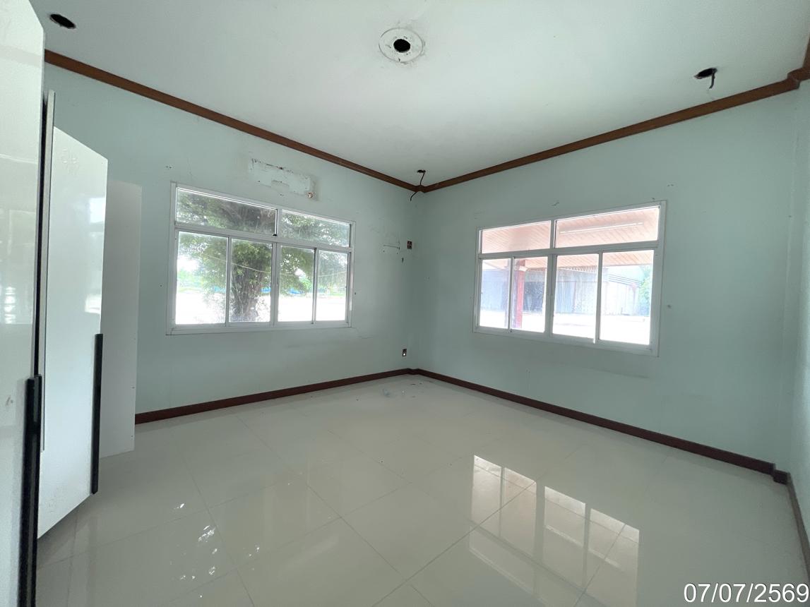 picture FACTORY 13467 Sq.w. Bung Samakkhi Kamphaeng Phet for 17.8M - 32/45