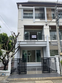 For Sale Townhouse/Townhome  , Baan Klang Muang Urbanion Srinakarin , corner unit , MRT-Suan Luang Rama 9 , Nong Bon , Prawet , Bangkok , CX-171132 ✅ Live chat with us ADD LINE @connexproperty ✅