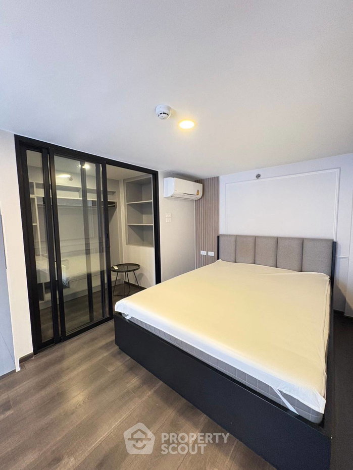 picture 15th-Floor 1-BR Knightsbridge Space Ratchayothin Near BTS Ratchayothin (ID 3080486) - 2/12