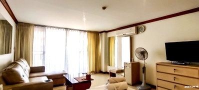 Condos for sale : Studio Condo for Sale Jomtien Plaza Residence Pattaya