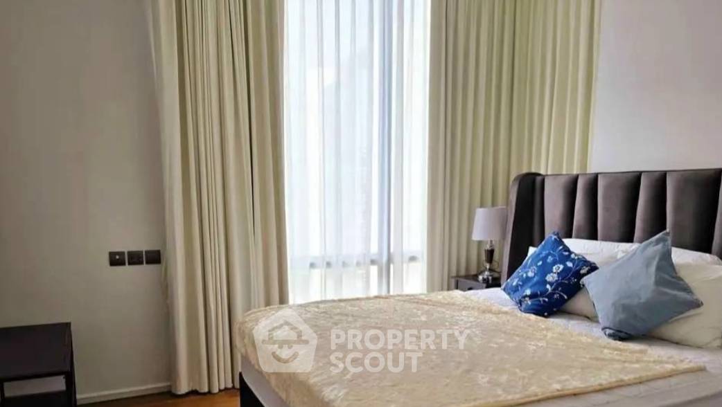 picture 2-BR Condo At Muniq Langsuan Near BTS Ratchadamri (ID 2995890) - 7/12