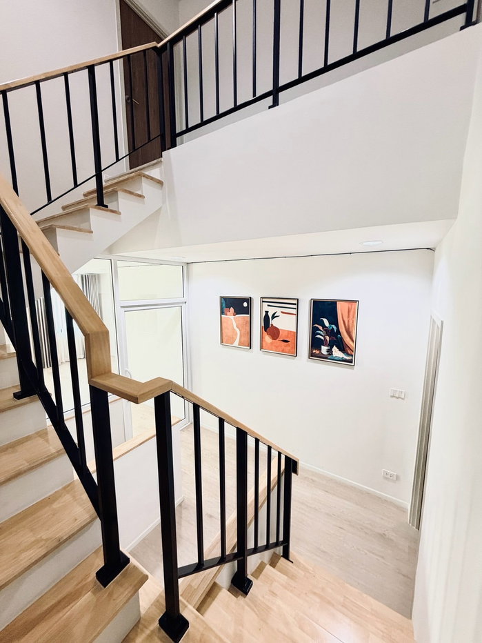 รูป 🏡 ให้เช่า Townhome 3 ชั้น NUE Connex House Don Mueang 4 ห้องนอน 4 ห้องน้ำ บ้านทำเลดี โซนหน้า Clubhouse - รูปที่ 9/13