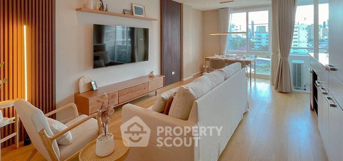 picture 2-BR Condo at Villa Sikhara Condominium close to Phrom Phong (ID 3047853) - 1/6