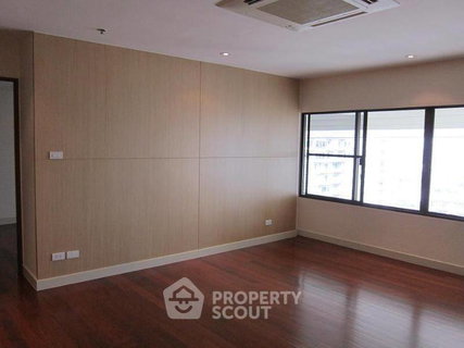 รูปภาพ 370 Sqm 3-BR 22nd-Floor Le Raffine Sukhumvit 24 Near BTS Phrom Phong (ID 2834488)