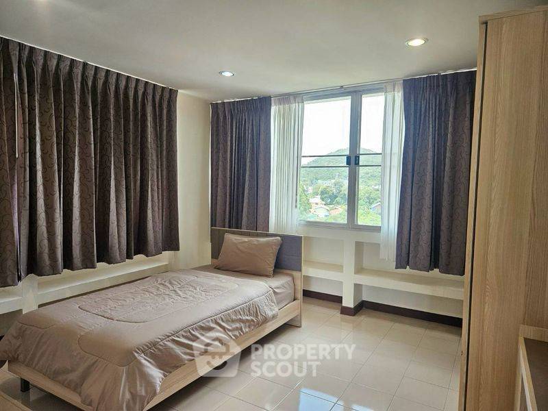 picture 2-BR Condo at Rama Harbour View Condominium in Surasak (ID 3142733) - 8/16