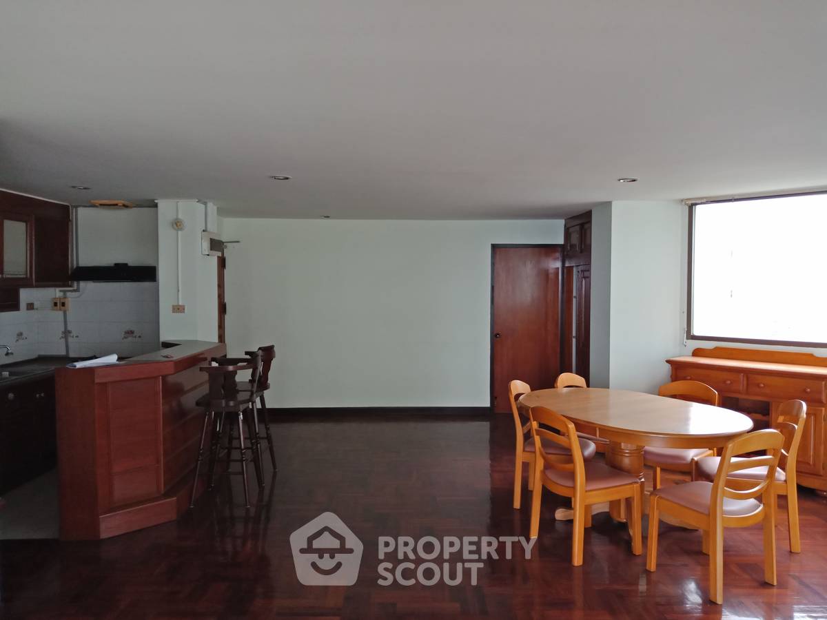 รูป คอนโด 3 ห้องนอน ขนาด 180 ตร.ม. Grand Condotel Jomtien (ID 1533810) - รูปที่ 1/5