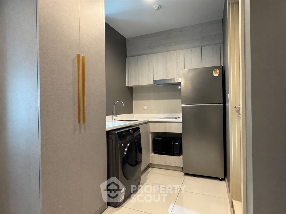 picture High-Floor 1-BR At Life One Wireless Near BTS Phloen Chit (ID 3331460) - 9/10