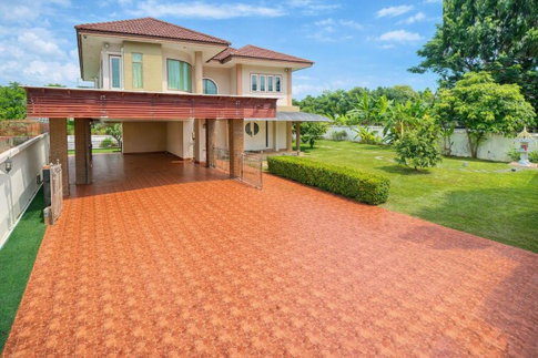 Krungthep Kreetha4-10 Ready-to-move-in 2-story detached house 84,999Baht-month. 4-5bed 3bath 200sq.w