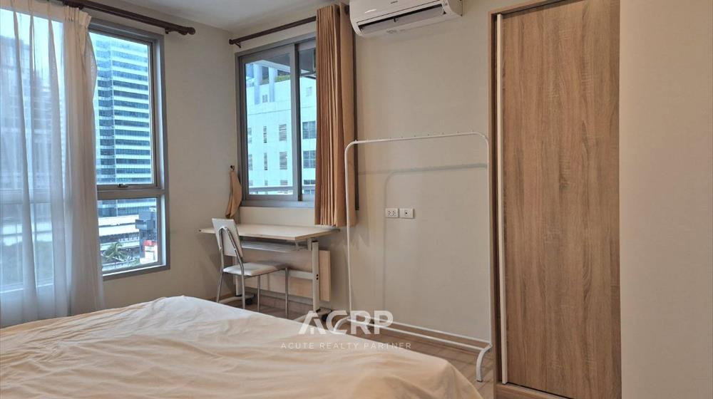 picture Life @ Sathorn for rent The unit provides1 bedroom, 40 sq.m. - 5/10