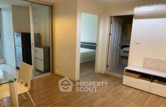 picture 1-BR Condo at The Kris Ratchada 17 near MRT Sutthisan (ID 910253) - 2/8