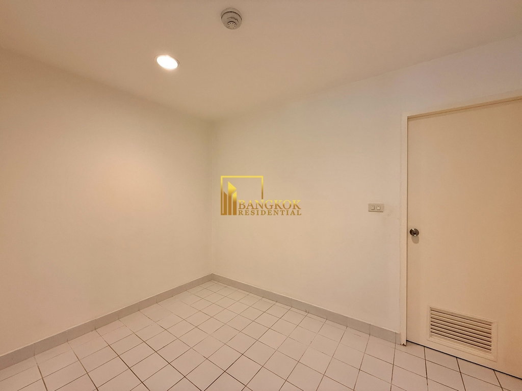 picture La Cascade | Very Spacious 4 Bed Condo For Rent in Ekkamai - BR16379CD - 27/39